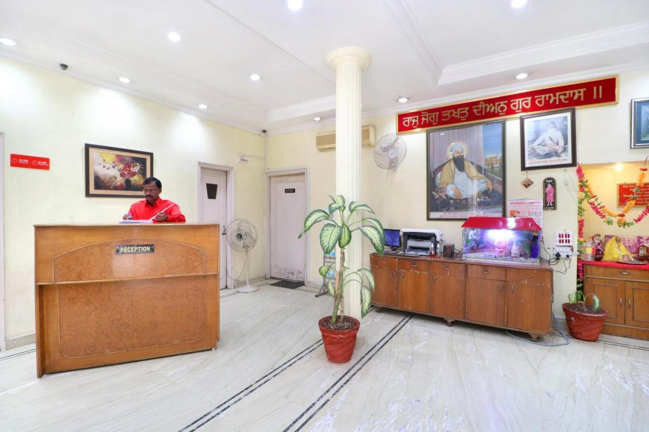 Oyo 24073 Hotel Hari Darshan Amritsar Dış mekan fotoğraf